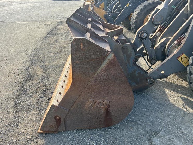 2007-volvo-l11oe-wheel-loader-image-5