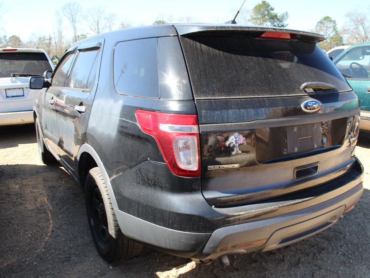 2014-ford-explorer-image-4