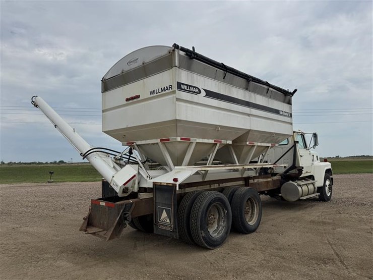 1985-ford-ltl9000-image-8