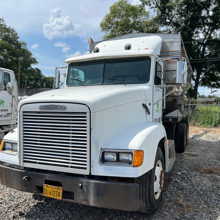 Freightliner Tender Truck - Adams Tender