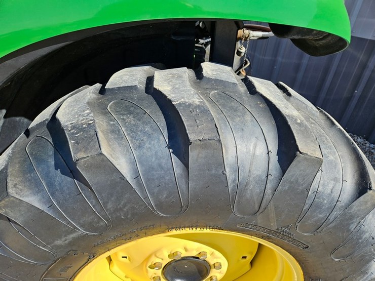 john-deere-4720-image-16