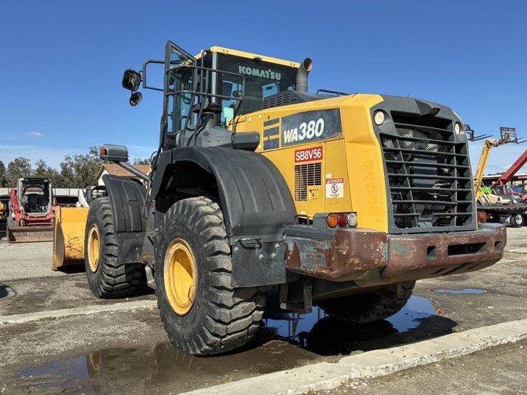2017-komatsu-wa380-8-image-4
