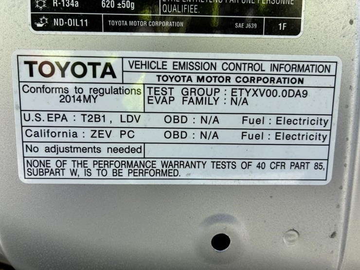 2014-toyota-rav4-image-8