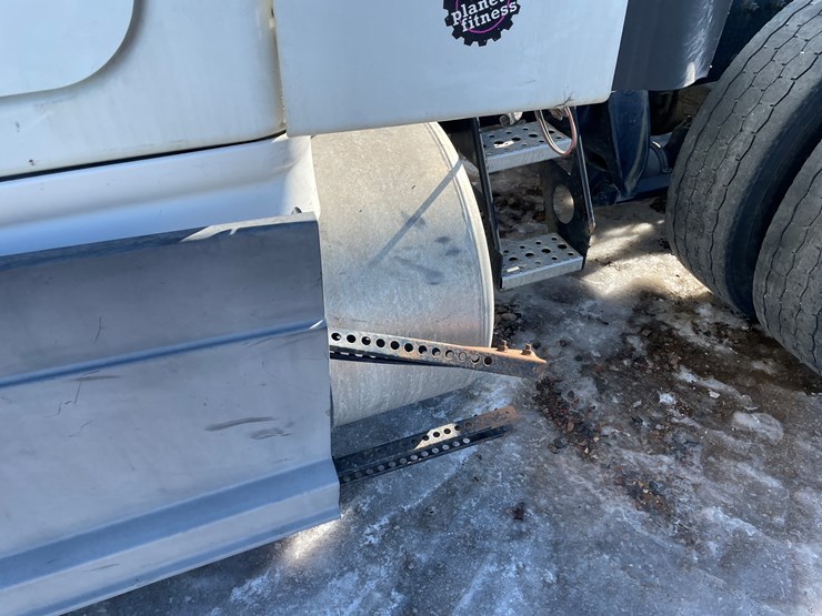 #1454-•-2019-freightliner-cascadia-truck-tractor**non-runner**-(has-mn-title)-image-18