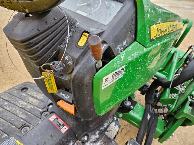 john-deere-1025r-image-26