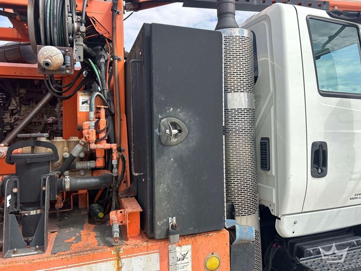 2016-international-workstar-7400-image-24