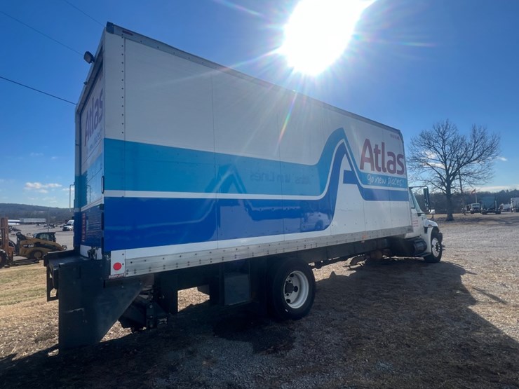 #30907-•-2008-international-durastar-4300m7-24'-single-axle-image-3