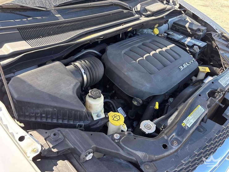 2012-dodge-grand-caravan-image-8