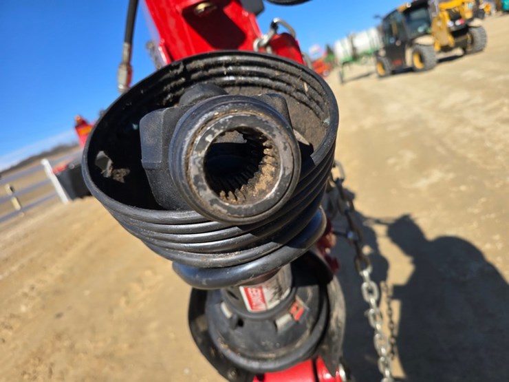 2021-new-holland-313-image-12