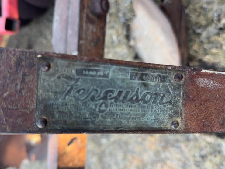 ferguson-2-bottom-plow-image-4