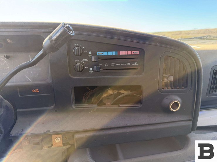 1996-ford-econoline-350-image-27