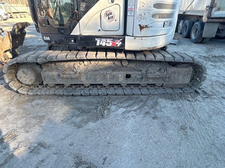 2020-link-belt-145x4-zero-swing-hydraulic-excavator-image-23