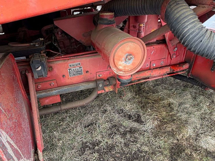 new-holland-1075-image-26