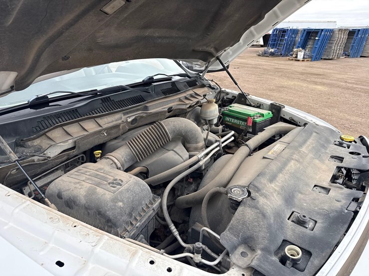 2012-dodge-ram-1500-image-24