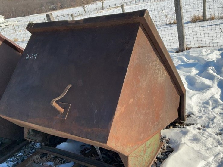 #224-•-self-dumping-hopper-image-9