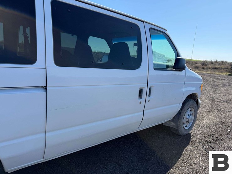 1999-ford-econoline-350-image-19