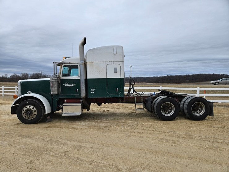 2006-peterbilt-379-image-2