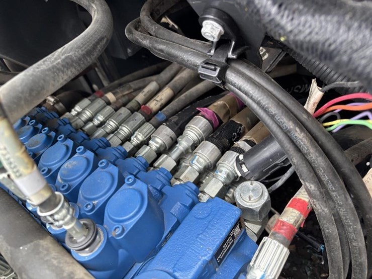 2021-bobcat-e60-image-49