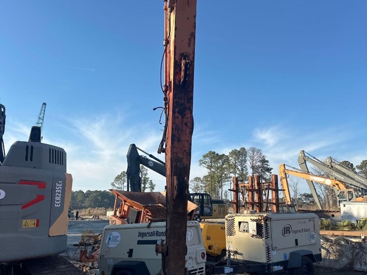 2013-doosan-dx225-lc-image-9