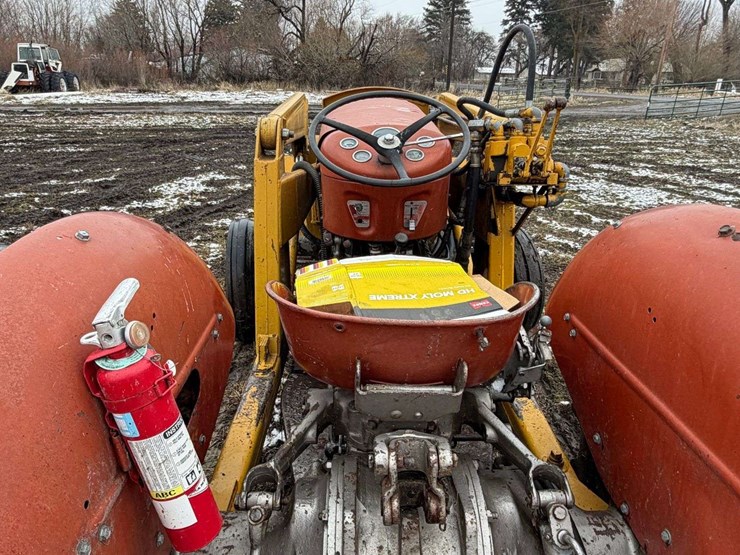 massey-ferguson-65-image-19