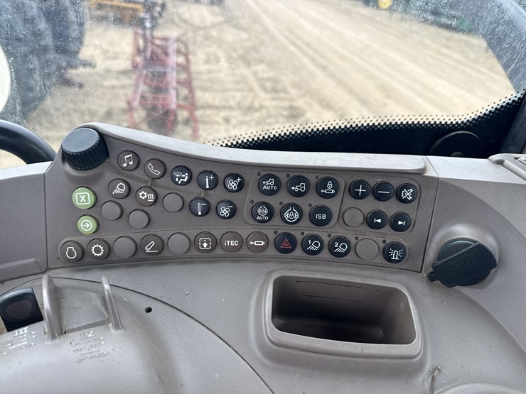 2016-john-deere-6155r-image-16
