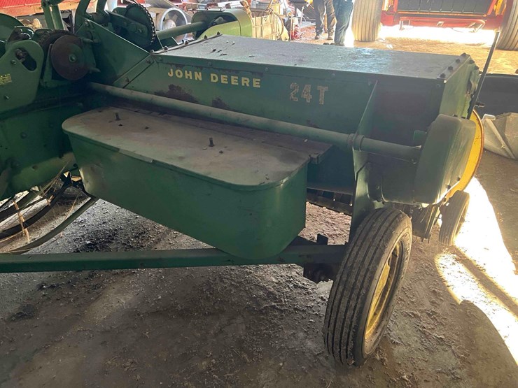 john-deere-24t-image-4