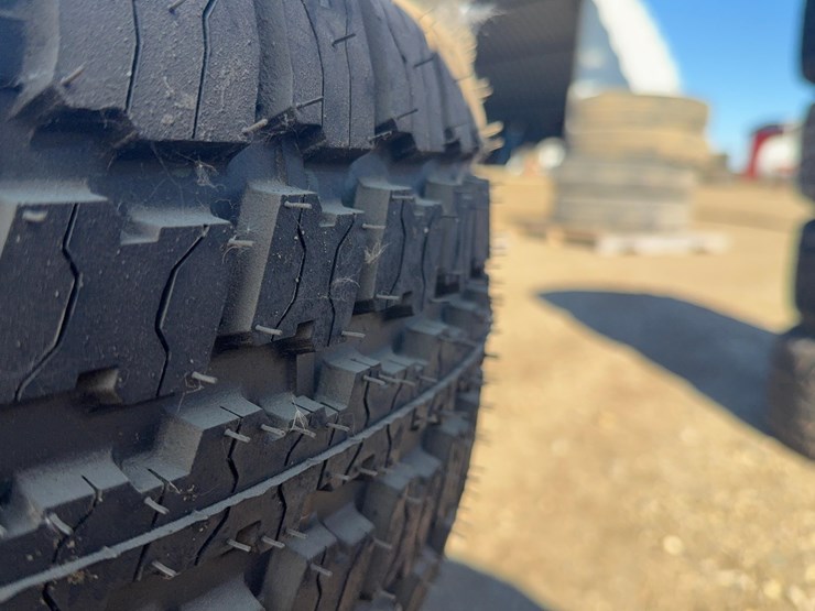 national-comando-ltr-tire-image-6