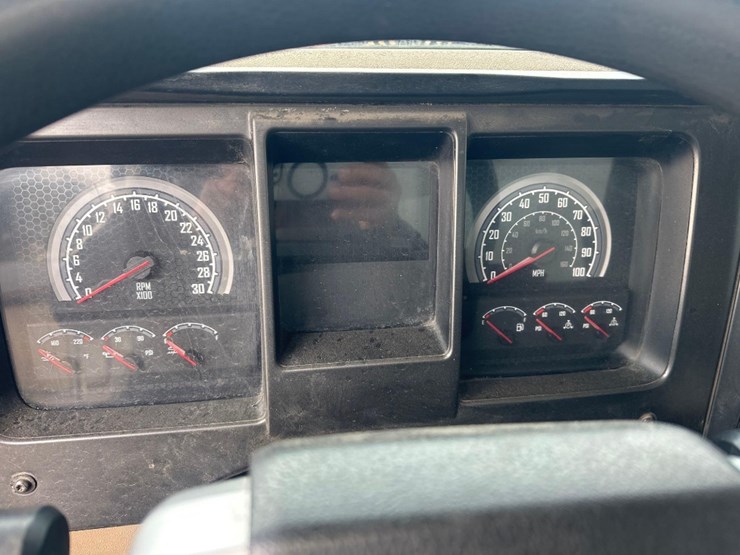 2019-mack-gr64b-quad/a-dump-truck-image-27