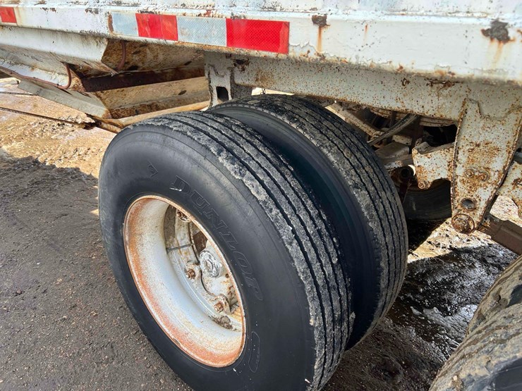 hopper-trailer-image-12