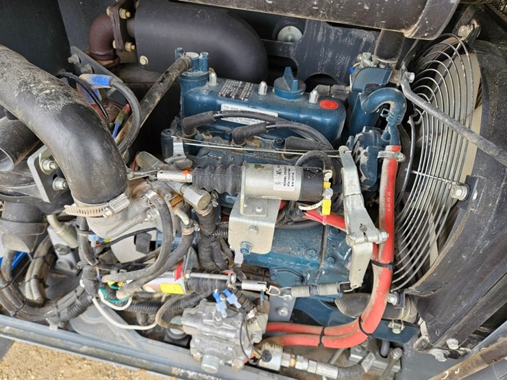 2017-skyjack-sj6832rt-image-23