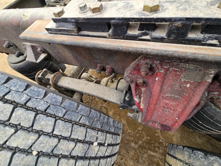 2006-peterbilt-379-image-26