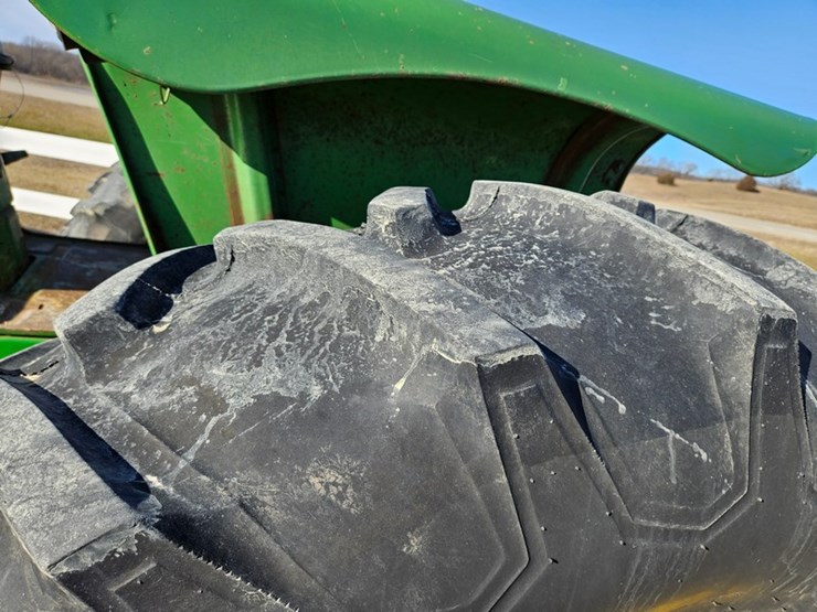 john-deere-4520-image-15