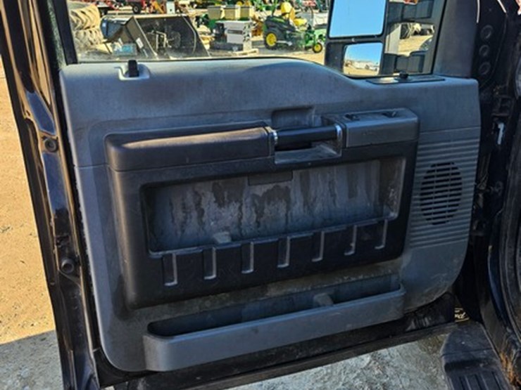 2012-ford-f350-image-13