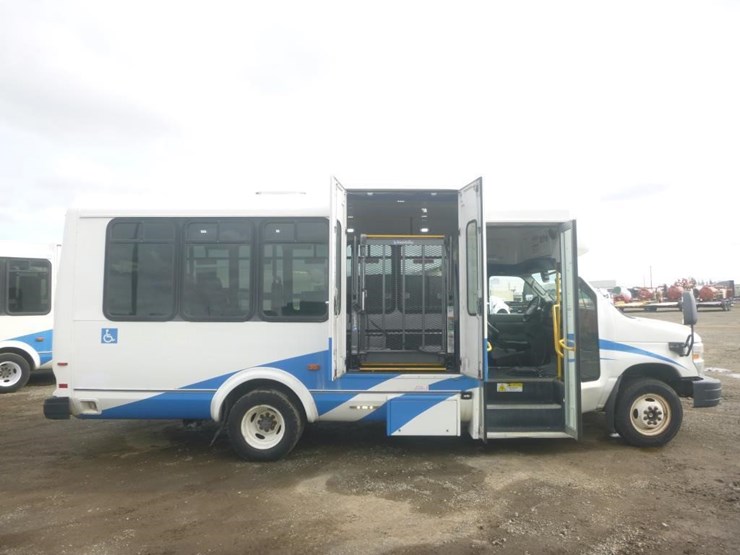 2014-ford-e450-image-6