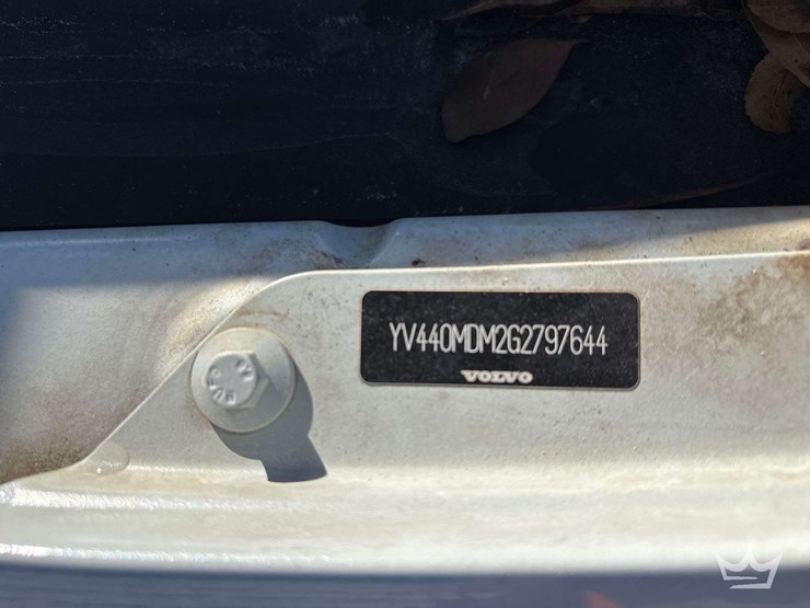 2016-volvo-xc60-image-12