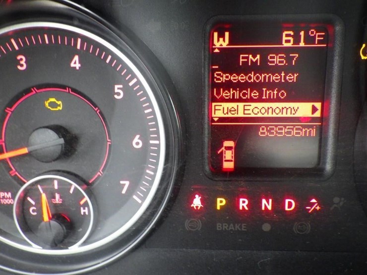 2016-dodge-1500-image-14