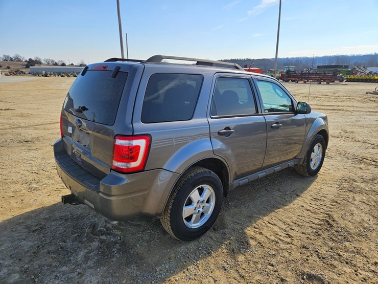 2012-ford-escape-image-5