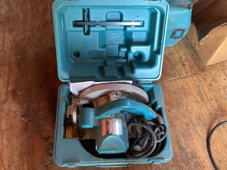 #268-•-makita-circular-saw-image-1