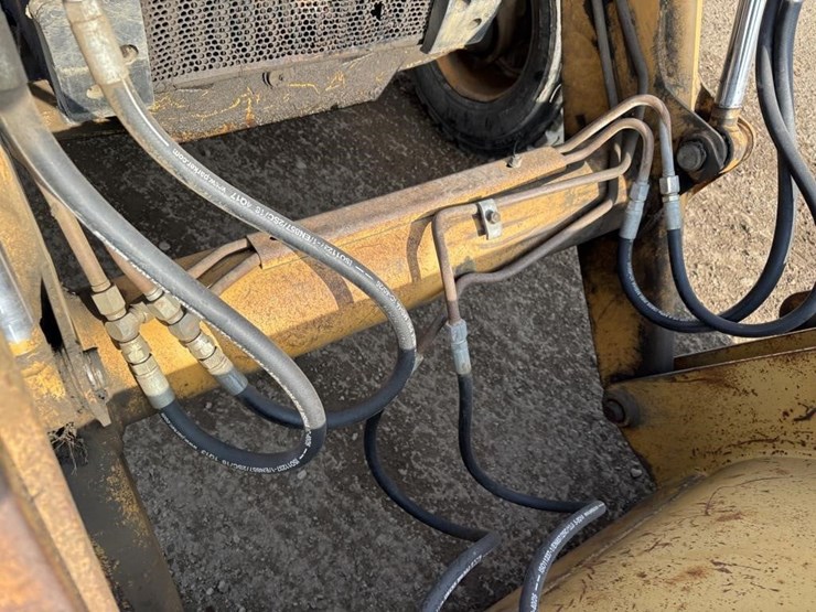 case-570l-xt-image-11