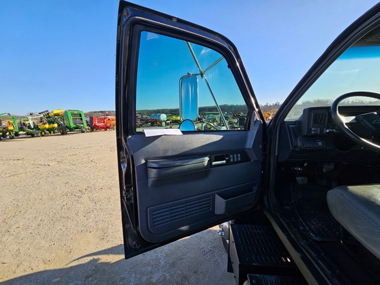 2002-caterpillar-3126-image-26