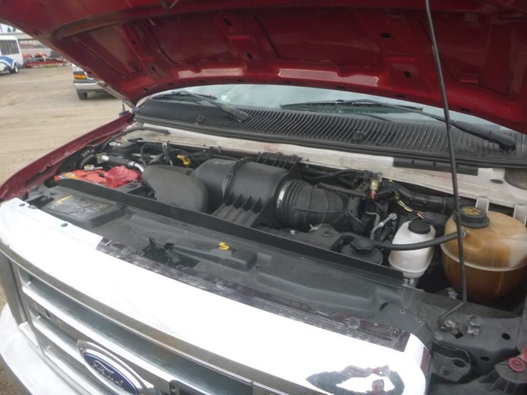 2014-ford-e350-image-14