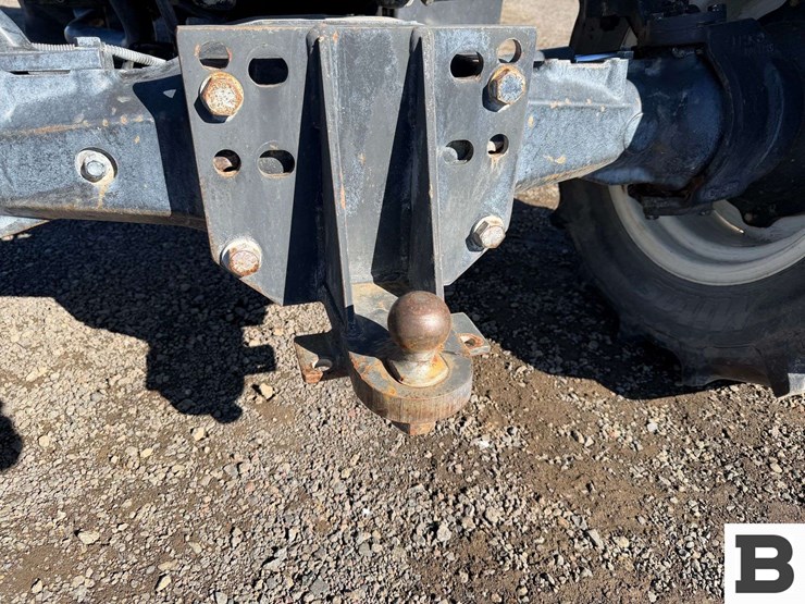 new-holland-t4030f-image-10