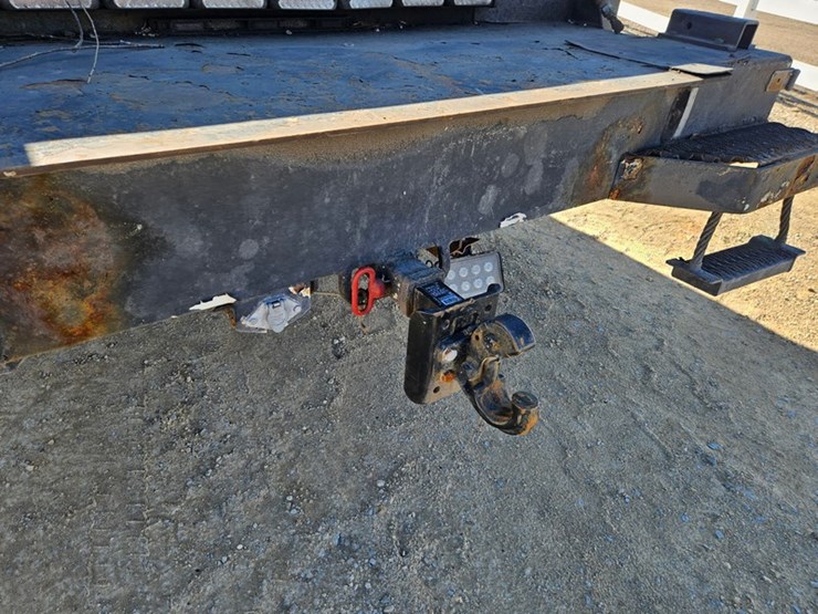 2011-ford-f550-image-15