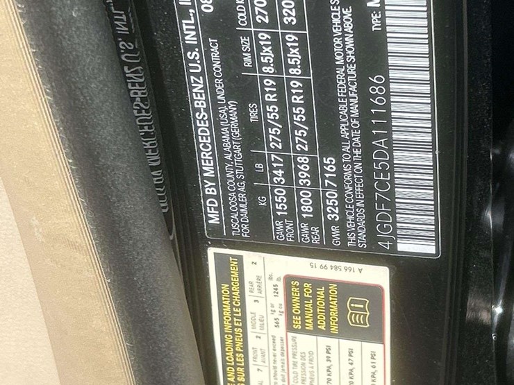 2013-mercedes-benz-gl450-image-11