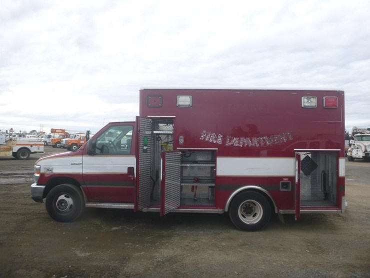 2014-ford-e350-image-5