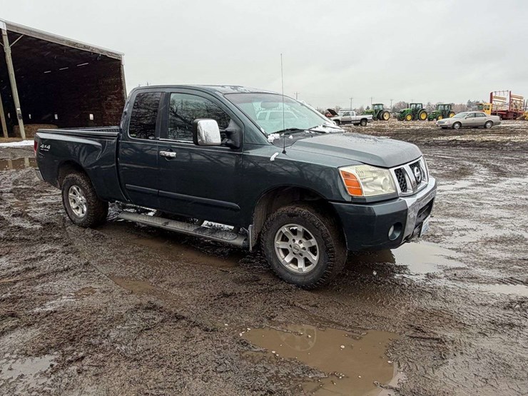 2004-nissan-titan-image-8