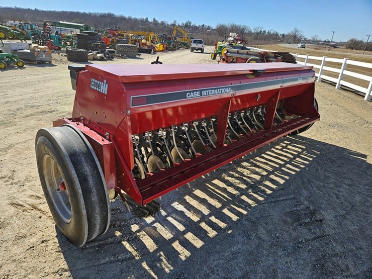 case-ih-5300-image-3