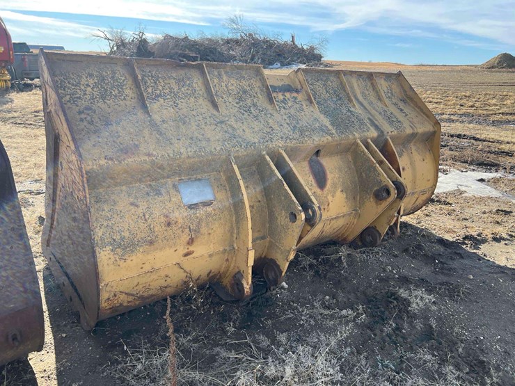 wheel-loader-bucket-image-7
