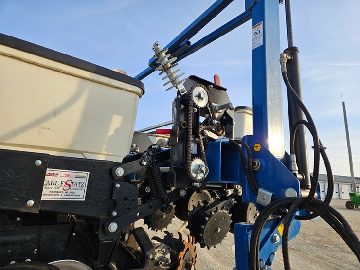 2019-kinze-3500-image-17