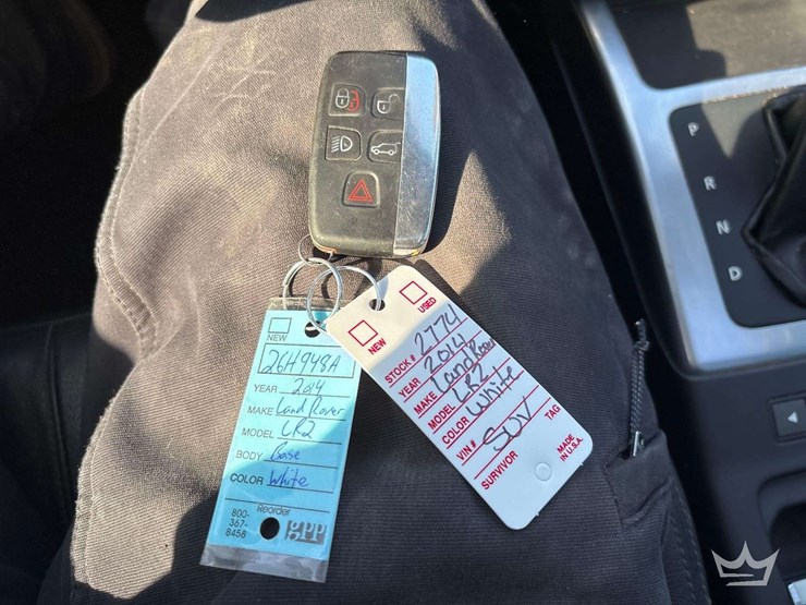 2014-land-rover-lr2-awd-suv-image-32